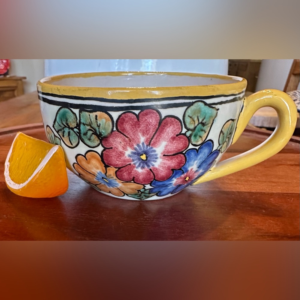 Talavera Mexican hand painted/signed beautiful vintage Floral pottery tea cup